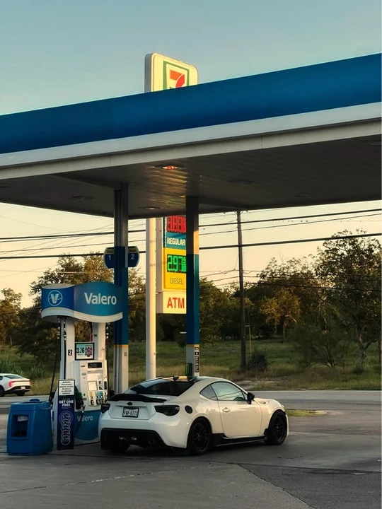 2017 Subaru BRZ 1st Gen - Image 8 of 19