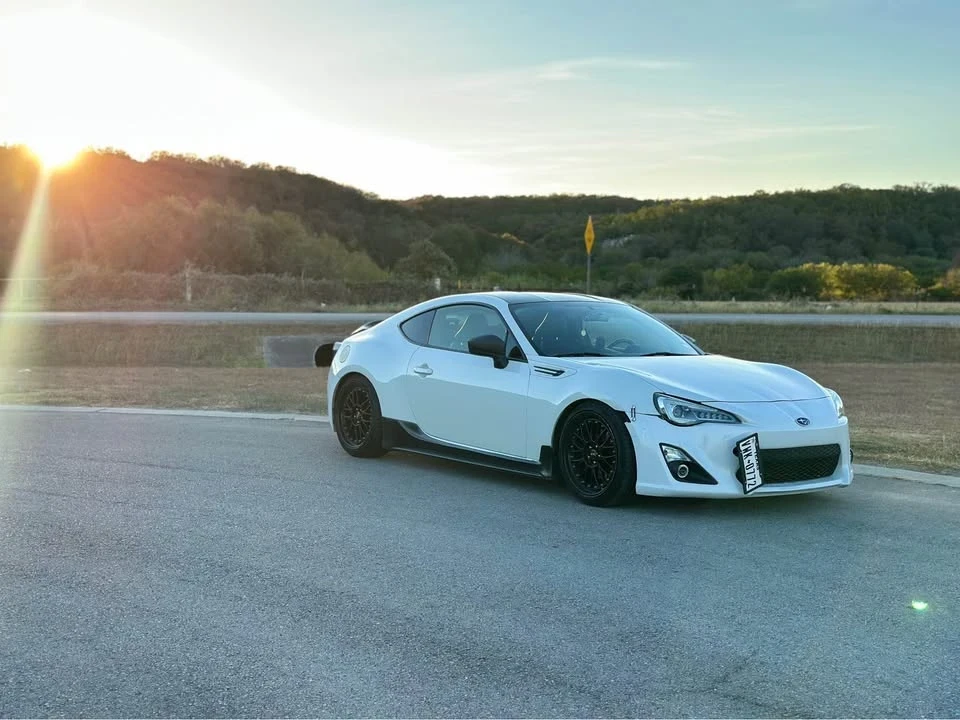 2017 Subaru BRZ 1st Gen - Image 2 of 19