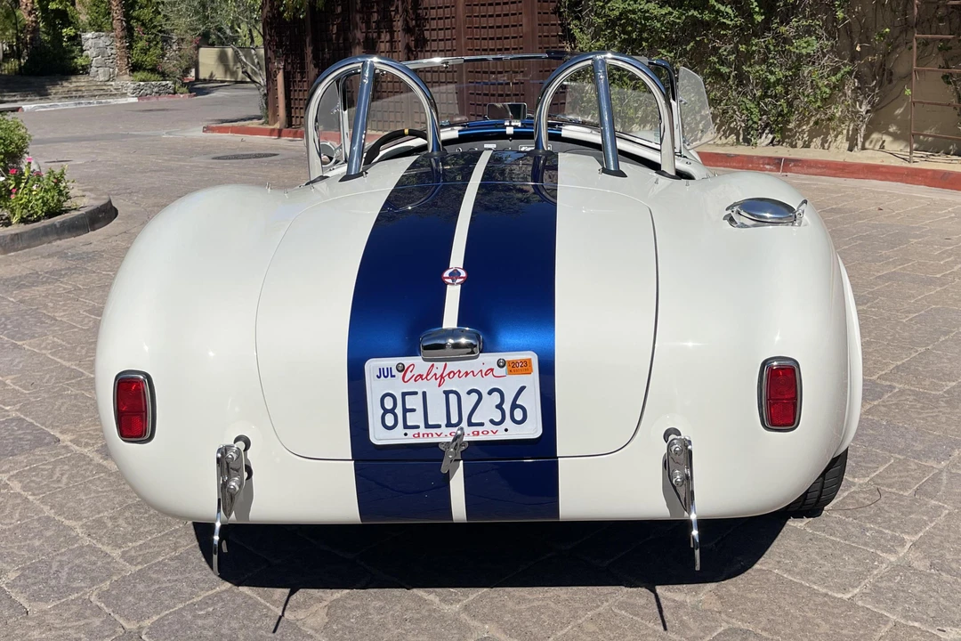 2017 Superformance - Image 5 of 14