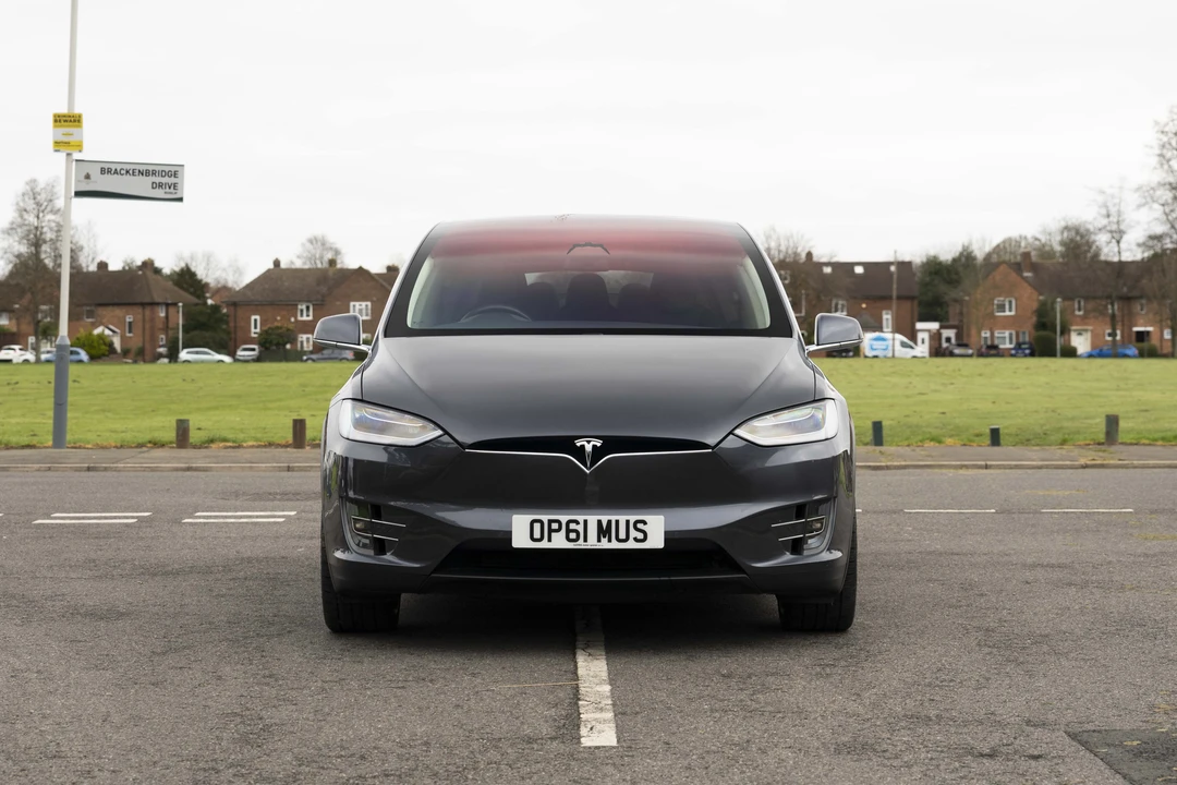 2017 Tesla Model X - Image 3 of 31