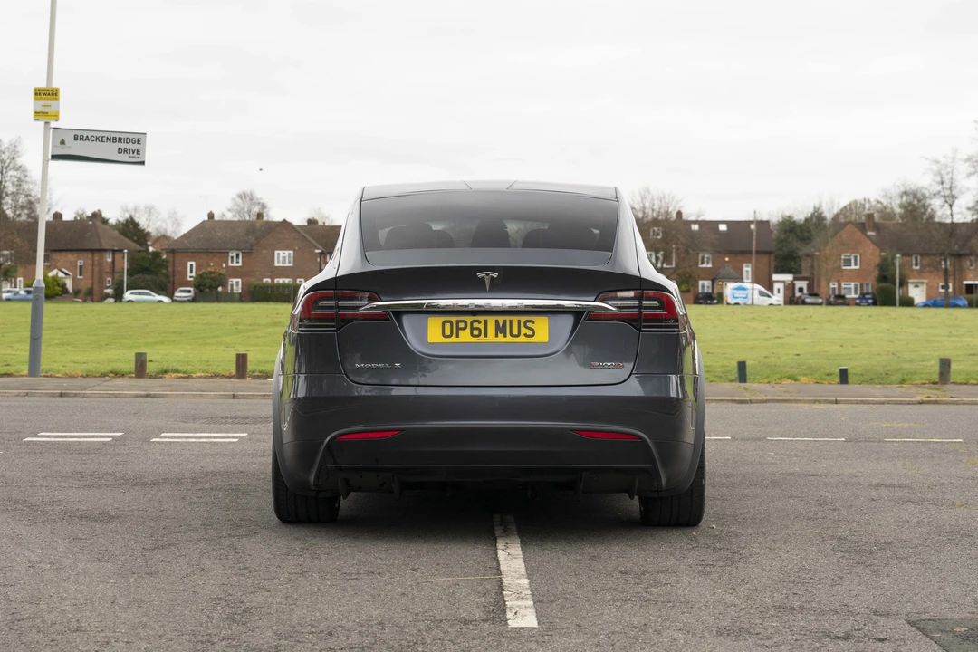 2017 Tesla Model X - Image 6 of 31