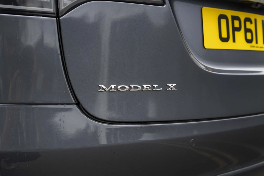 2017 Tesla Model X - Image 28 of 31