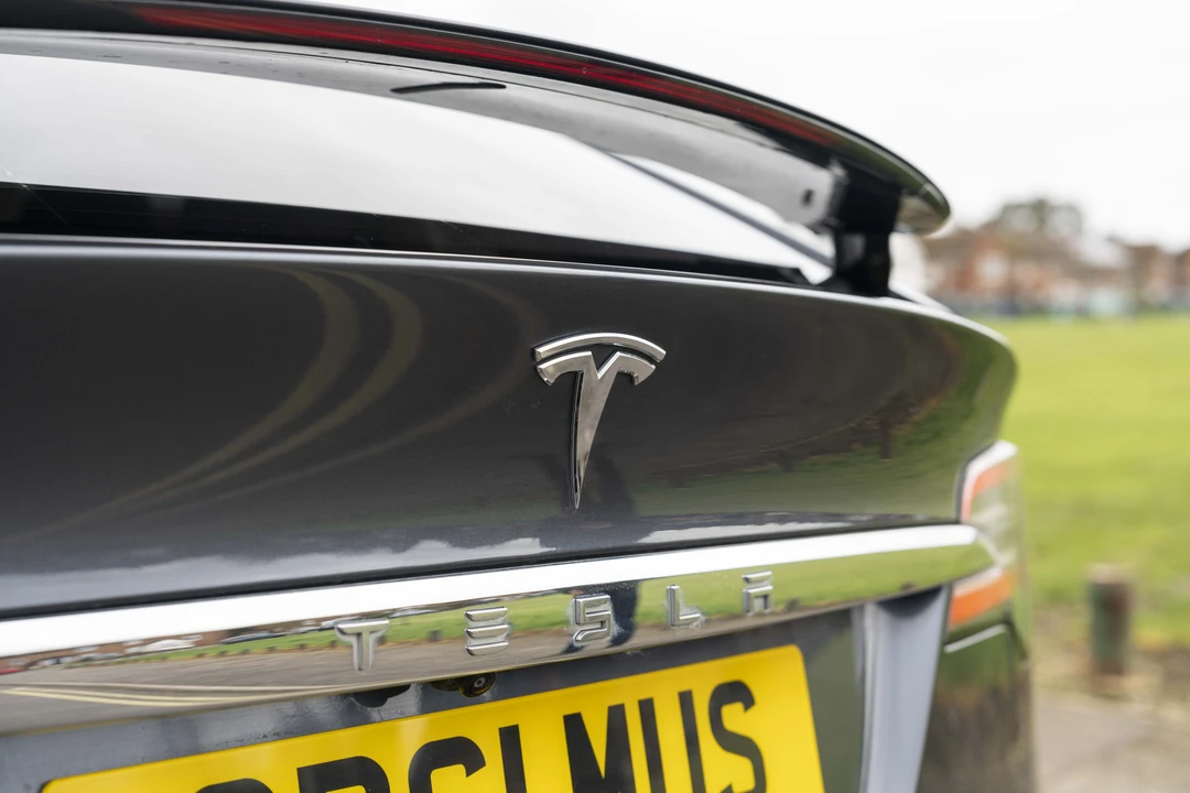 2017 Tesla Model X - Image 30 of 31