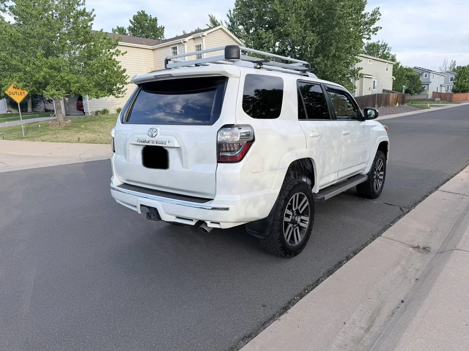 2017 Toyota 4Runner 5th Gen - Image 4 of 14