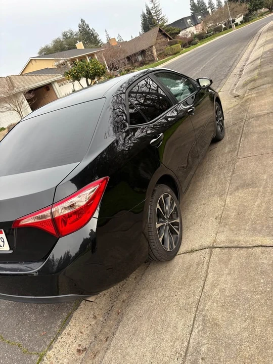 2017 Toyota Corolla 11th Gen - Image 2 of 9