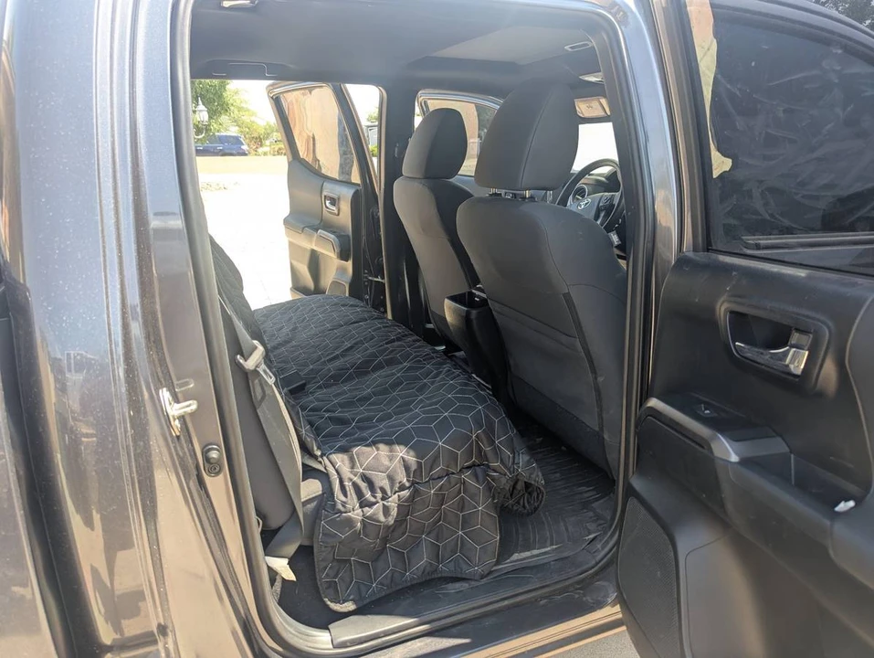 2017 Toyota Tacoma 3rd Gen - Image 7 of 8