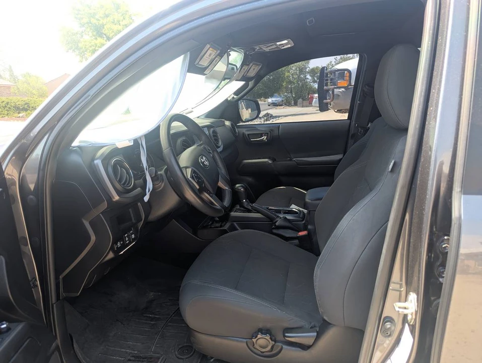 2017 Toyota Tacoma 3rd Gen - Image 5 of 8