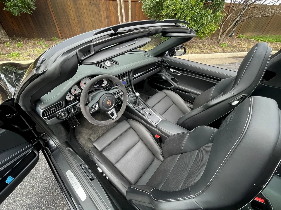 2017 Porsche 991 Targa 4 & 4S - Image 4 of 8