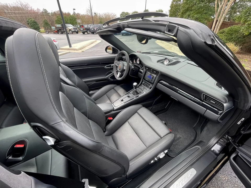 2017 Porsche 991 Targa 4 & 4S - Image 7 of 8