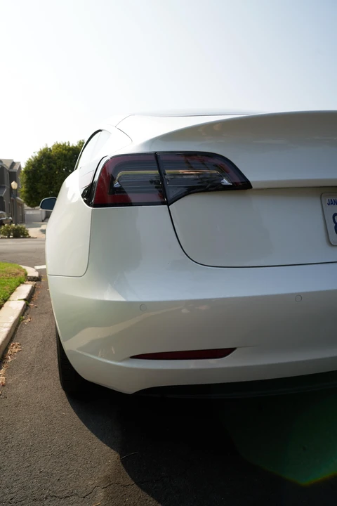 2017 Tesla Model 3 - Image 21 of 31