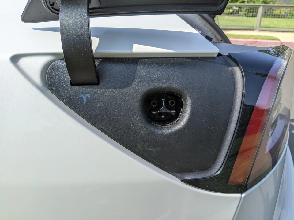 2017 Tesla Model 3 - Image 20 of 31