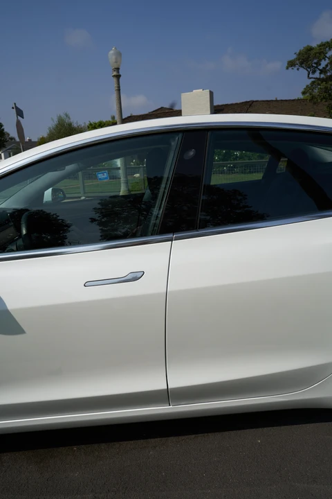 2017 Tesla Model 3 - Image 17 of 31