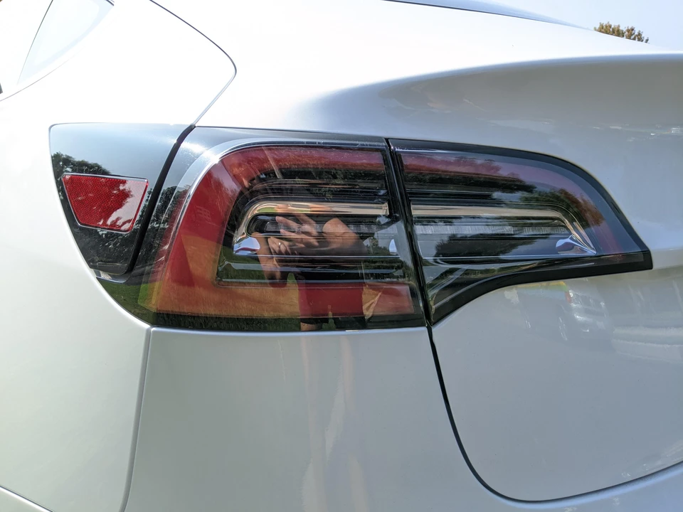 2017 Tesla Model 3 - Image 23 of 31