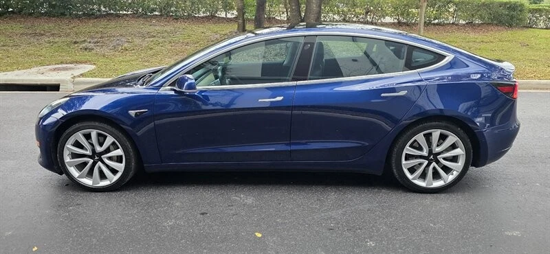2017 Tesla Model 3 - Image 4 of 14