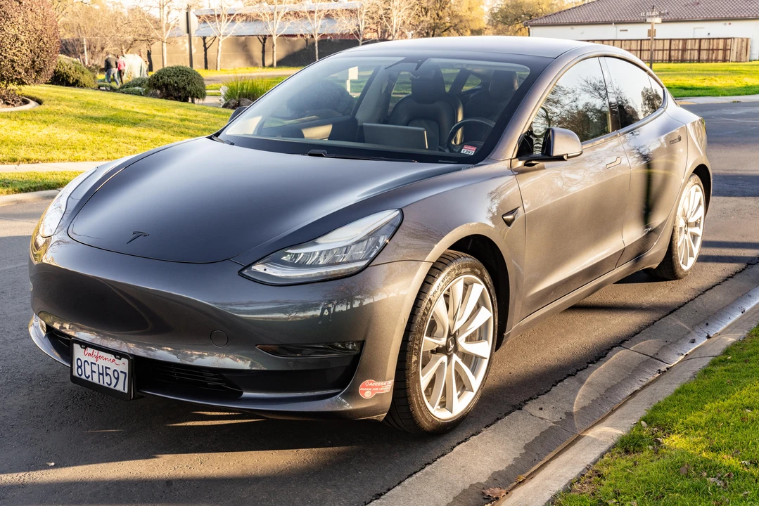 2017 Tesla Model 3 - Image 7 of 31