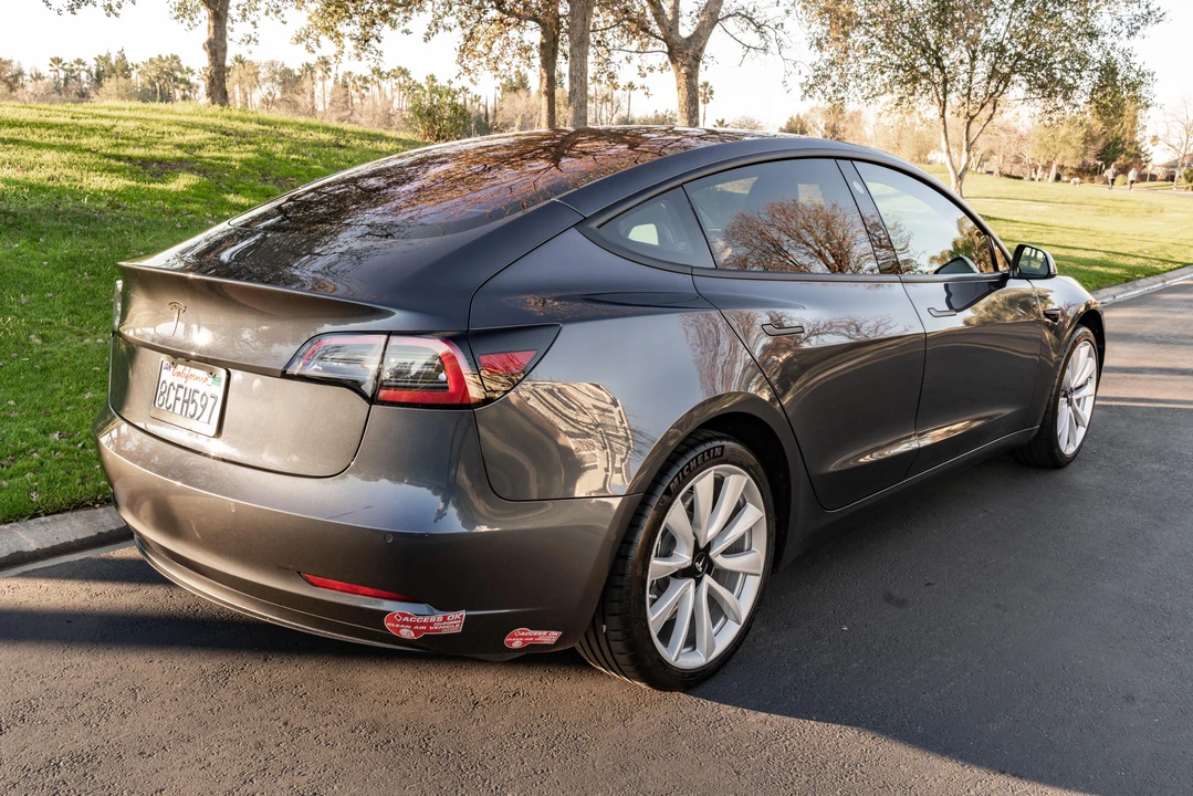 2017 Tesla Model 3 - Image 15 of 31