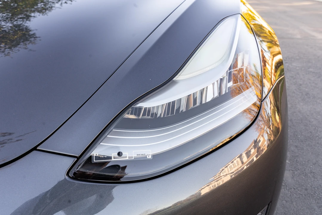 2017 Tesla Model 3 - Image 23 of 31