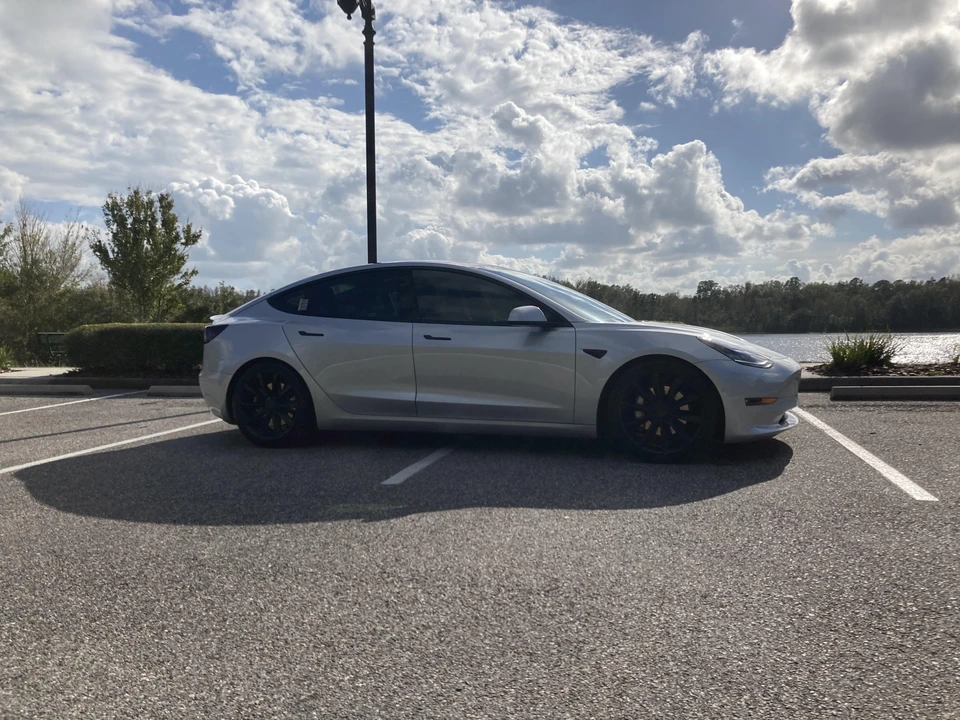 2017 Tesla Model 3 - Image 11 of 16