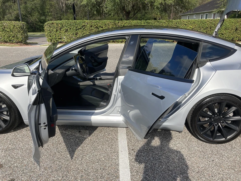 2017 Tesla Model 3 - Image 13 of 16