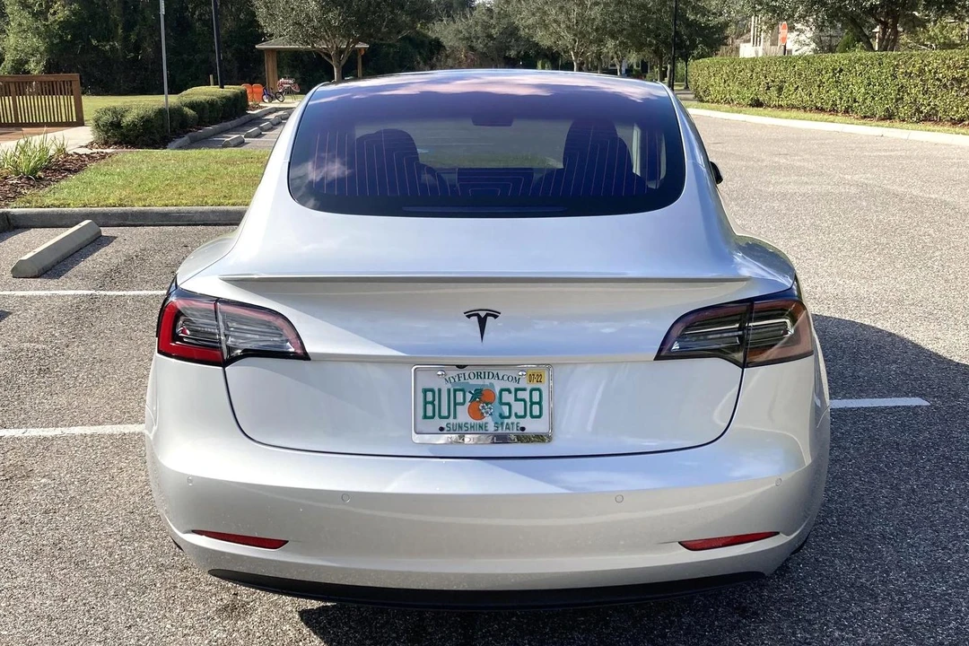 2017 Tesla Model 3 - Image 5 of 16