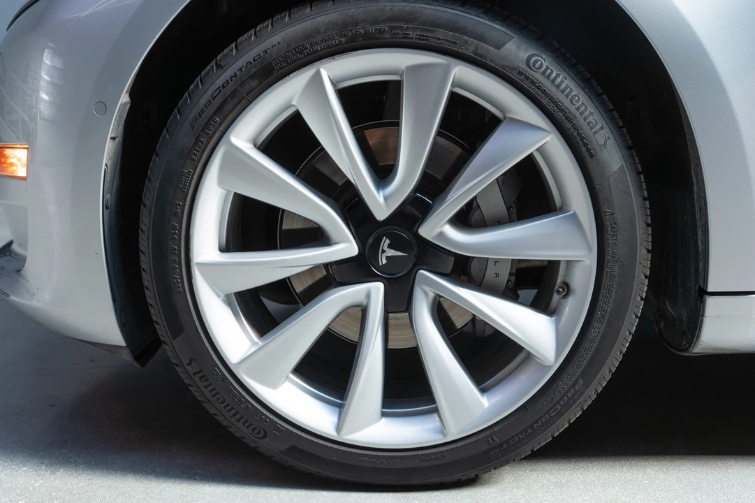 2017 Tesla Model 3 - Image 12 of 21