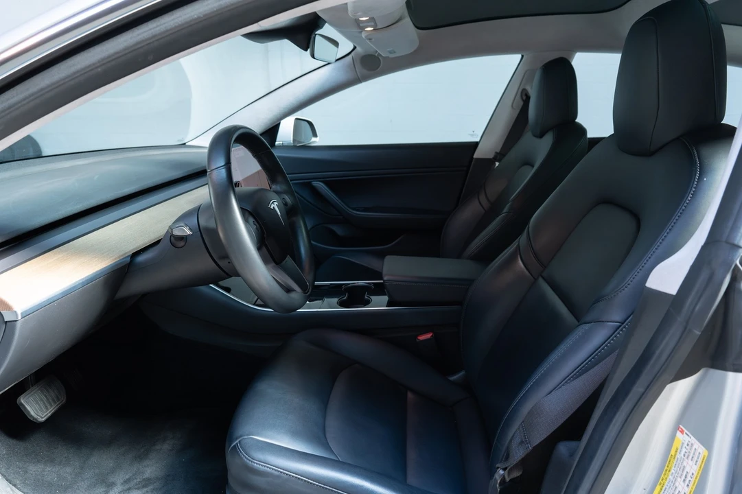 2017 Tesla Model 3 - Image 3 of 21
