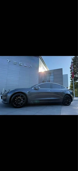 2017 Tesla Model 3 - Image 2 of 6