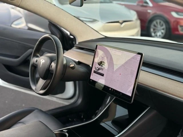 2017 Tesla Model 3 - Image 14 of 21