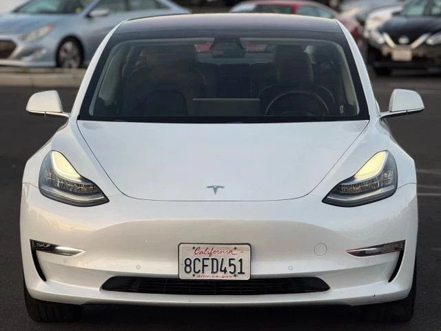 2017 Tesla Model 3 - Image 5 of 12