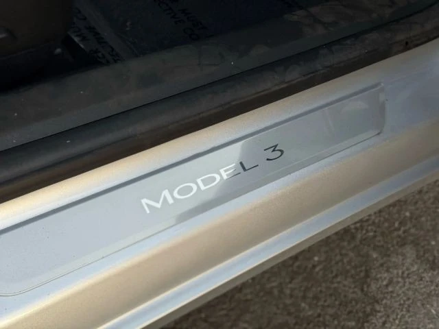 2017 Tesla Model 3 - Image 14 of 21