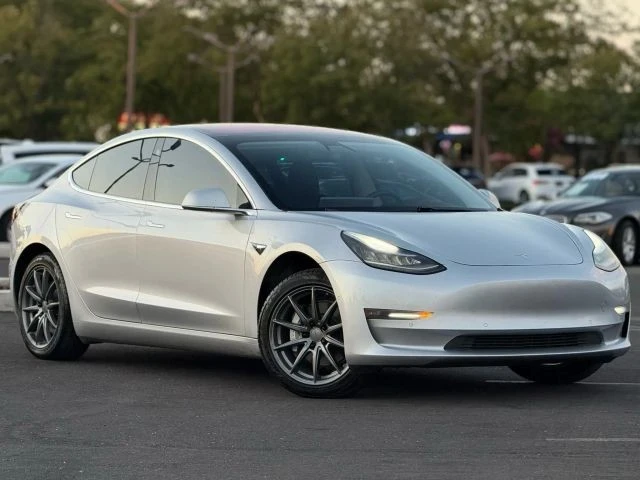 2017 Tesla Model 3 - Image 3 of 12