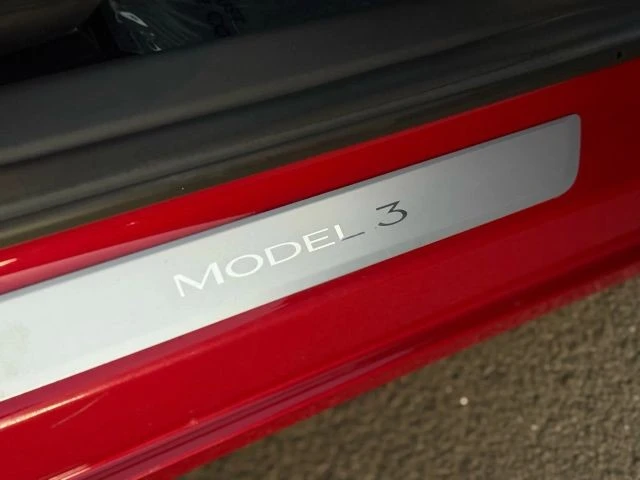2017 Tesla Model 3 - Image 14 of 21