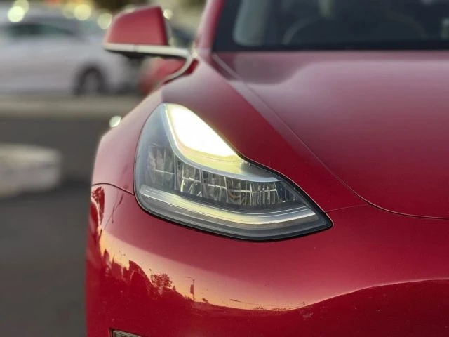 2017 Tesla Model 3 - Image 6 of 12