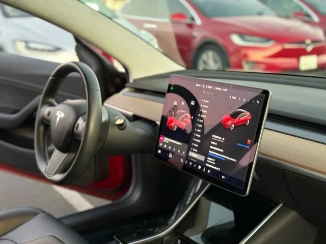 2017 Tesla Model 3 - Image 15 of 21