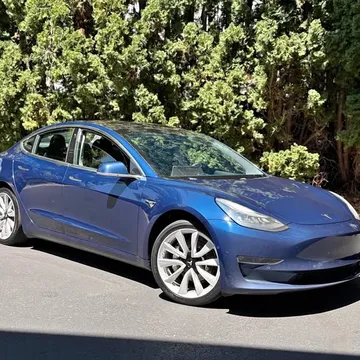 2017 Tesla Model 3 Long Range Sedan 4D