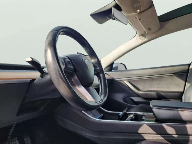 2017 Tesla Model 3 - Image 15 of 21