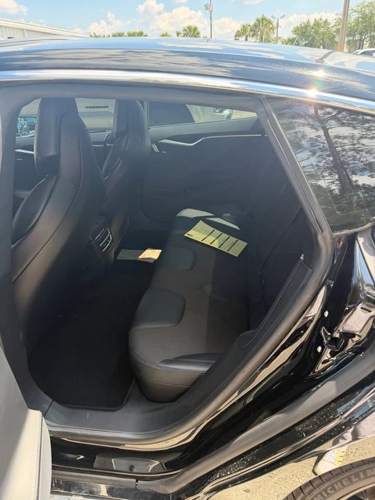 2017 Tesla Model S - Image 12 of 13