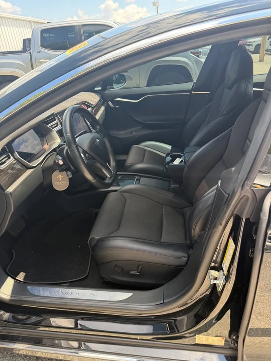 2017 Tesla Model S - Image 11 of 13
