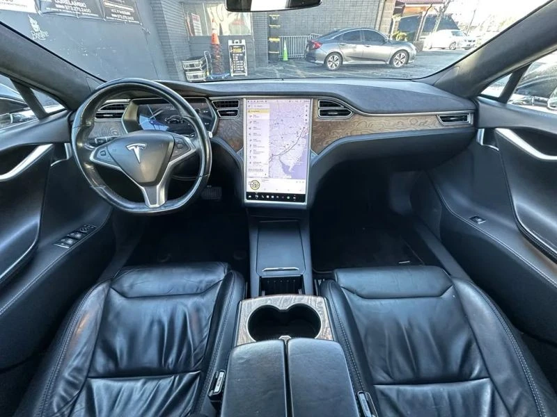 2017 Tesla Model S - Image 9 of 12
