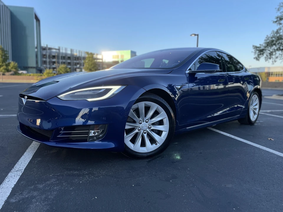 2017 Tesla Model S - Image 8 of 31