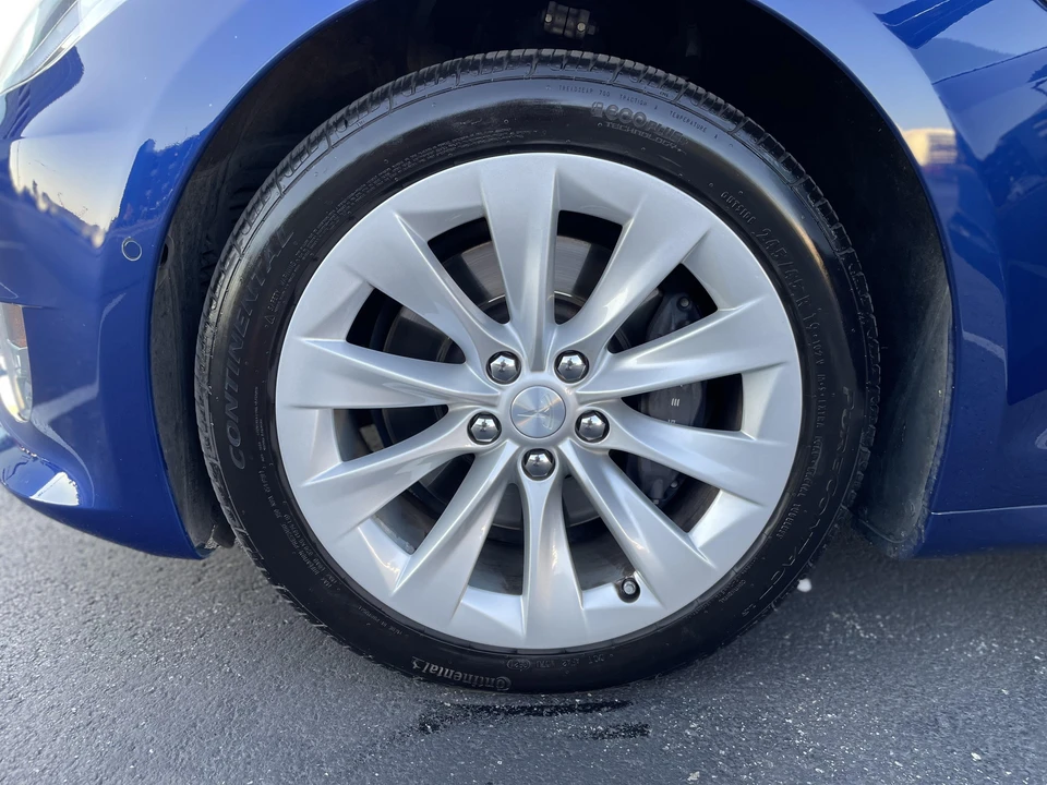 2017 Tesla Model S - Image 27 of 31