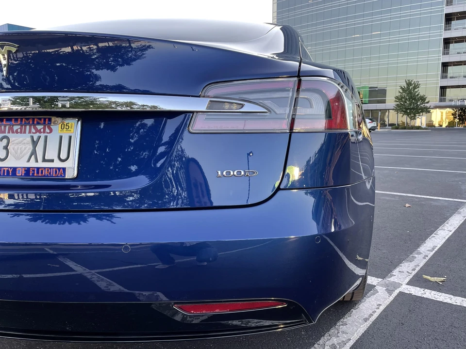 2017 Tesla Model S - Image 19 of 31