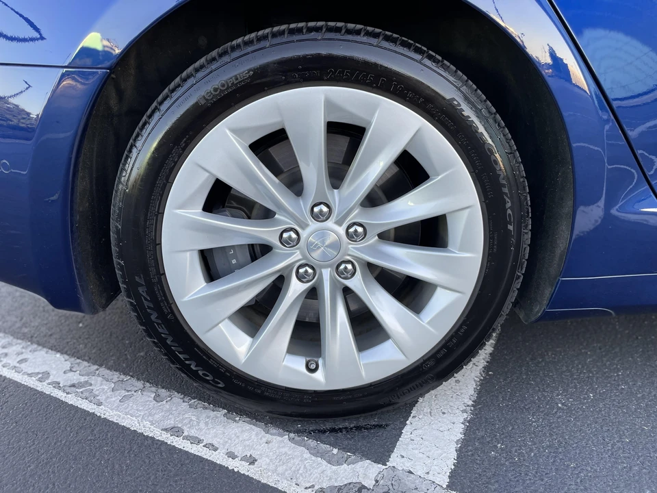 2017 Tesla Model S - Image 29 of 31