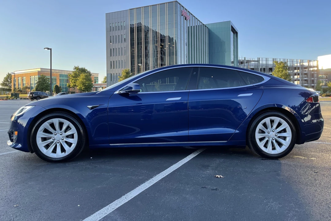 2017 Tesla Model S - Image 3 of 31