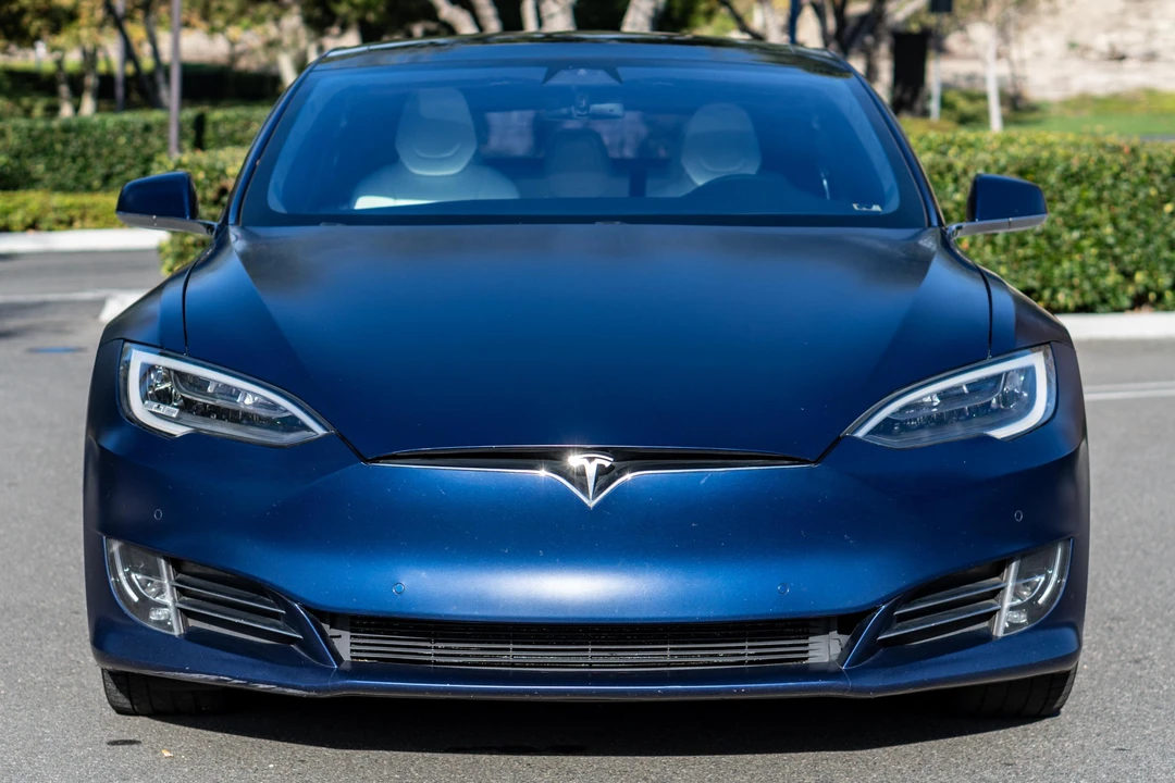 2017 Tesla Model S - Image 2 of 31