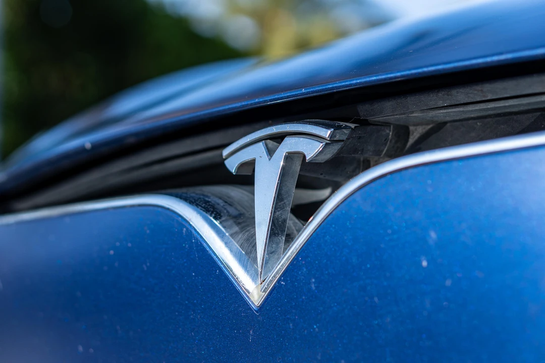 2017 Tesla Model S - Image 17 of 31