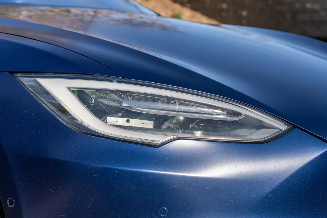 2017 Tesla Model S - Image 13 of 31