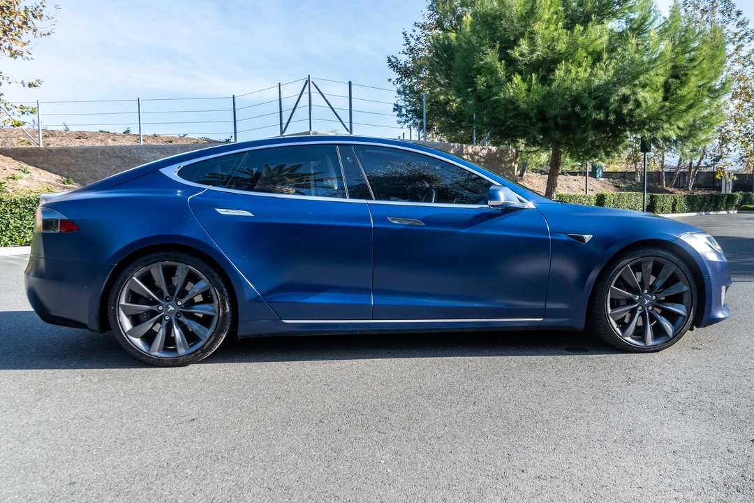 2017 Tesla Model S - Image 10 of 31
