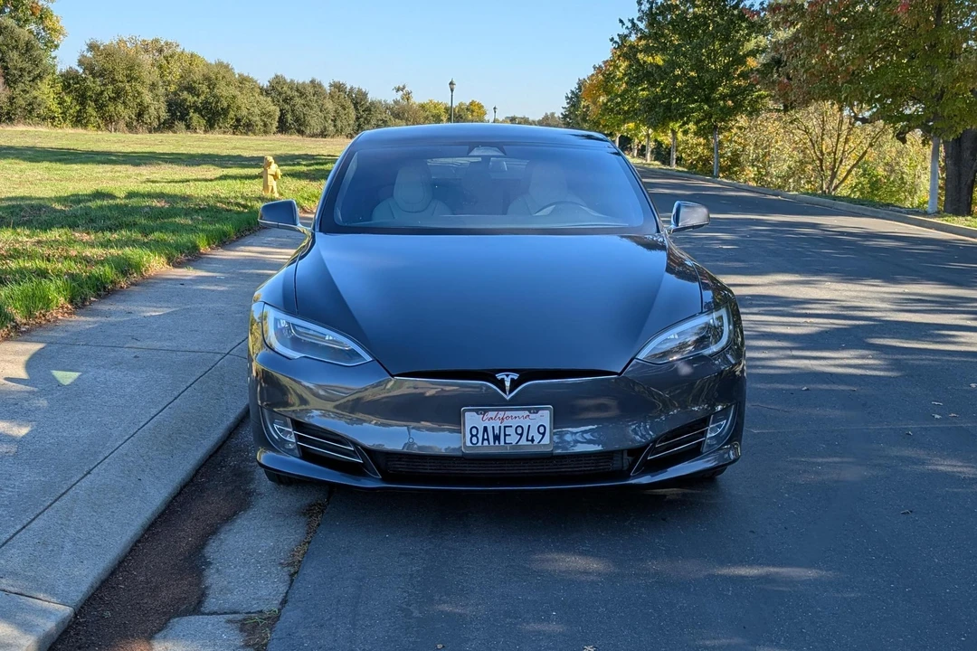 2017 Tesla Model S - Image 2 of 31