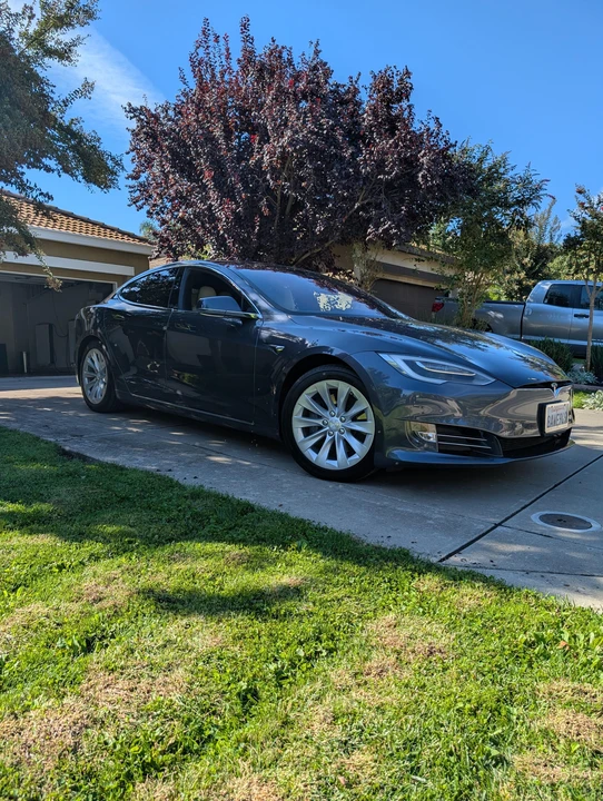2017 Tesla Model S - Image 13 of 31